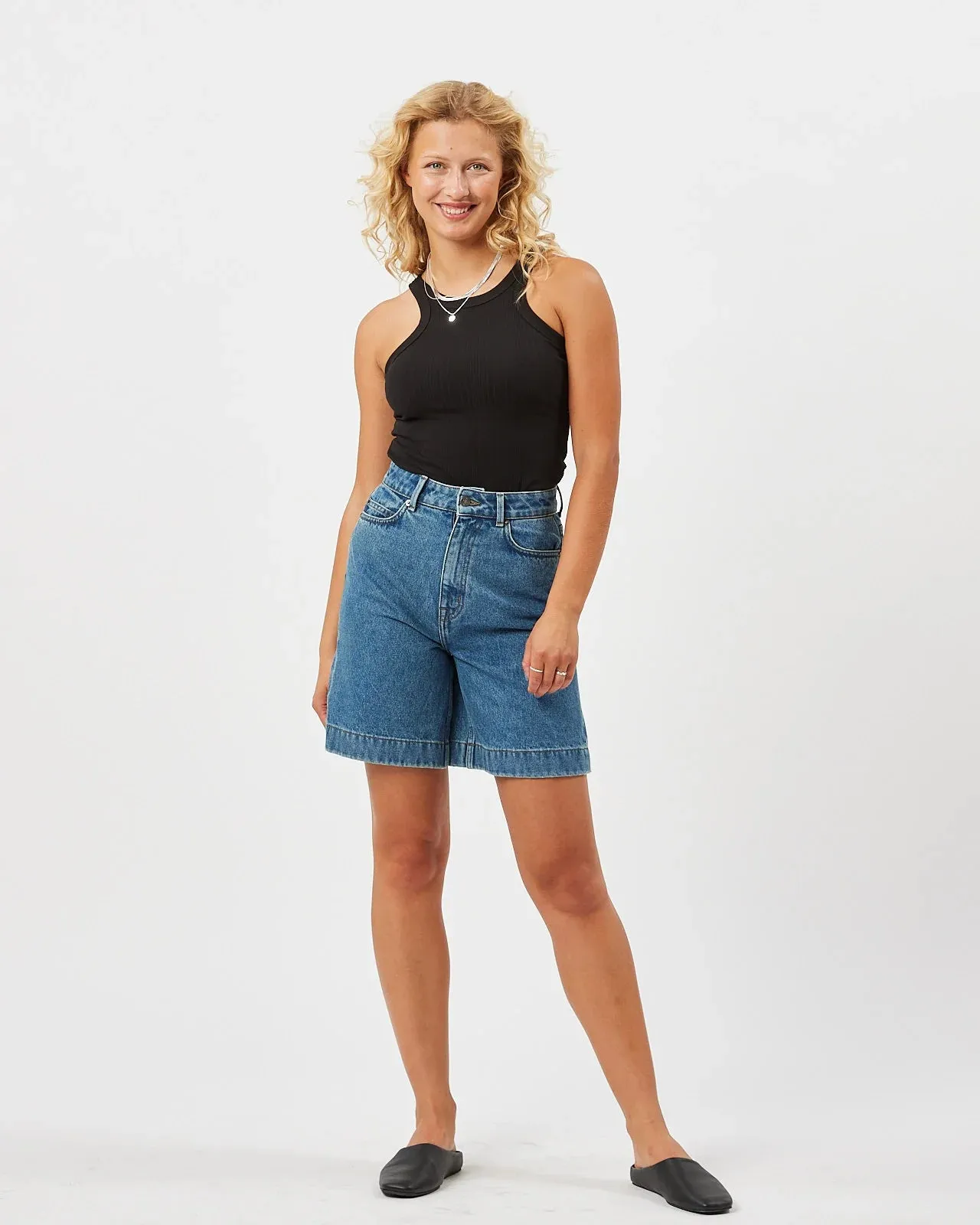 dennissa shorts 9768