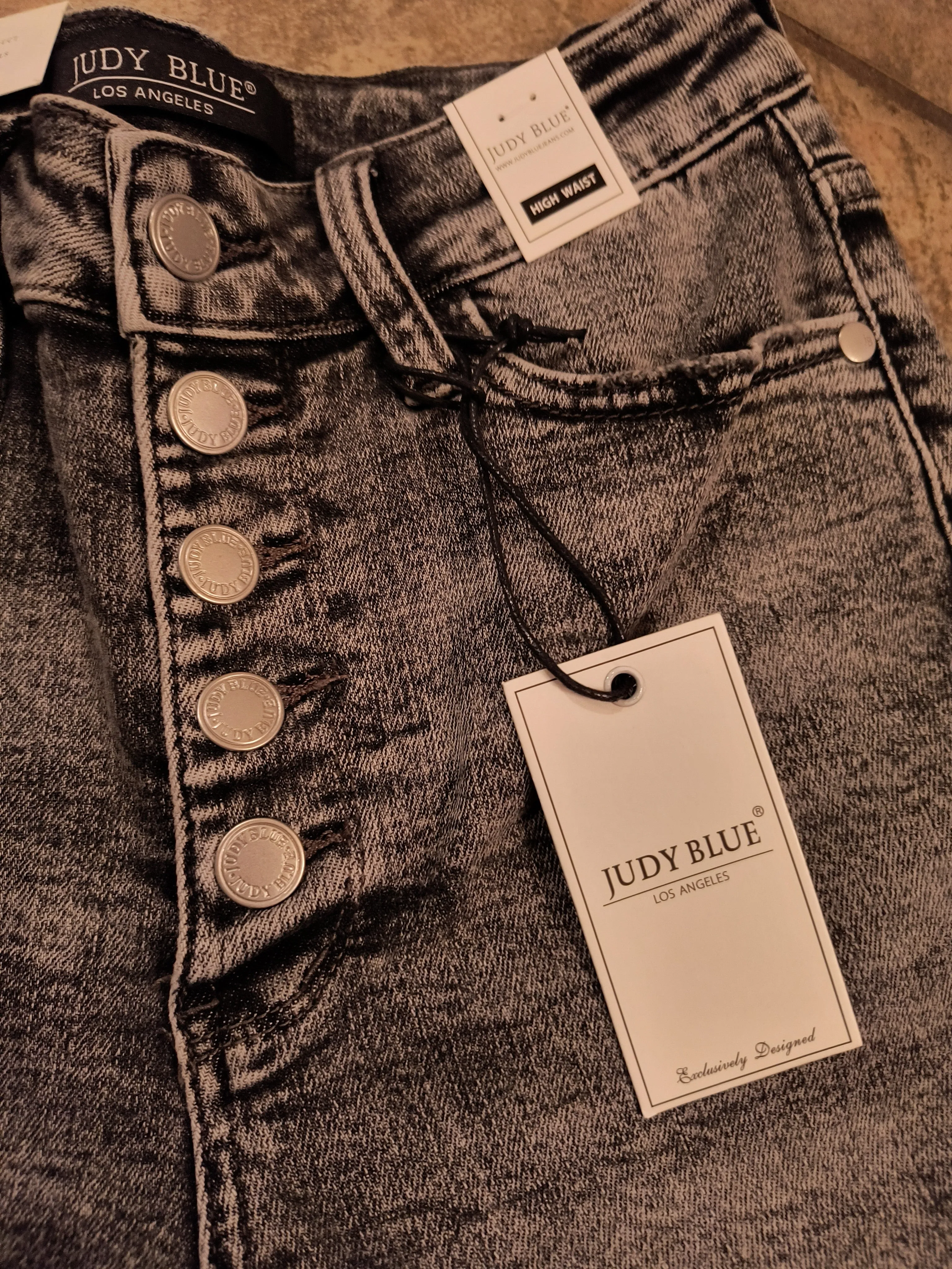 Judy Blue | Hi Waist Button Fly Black Washed Shorts
