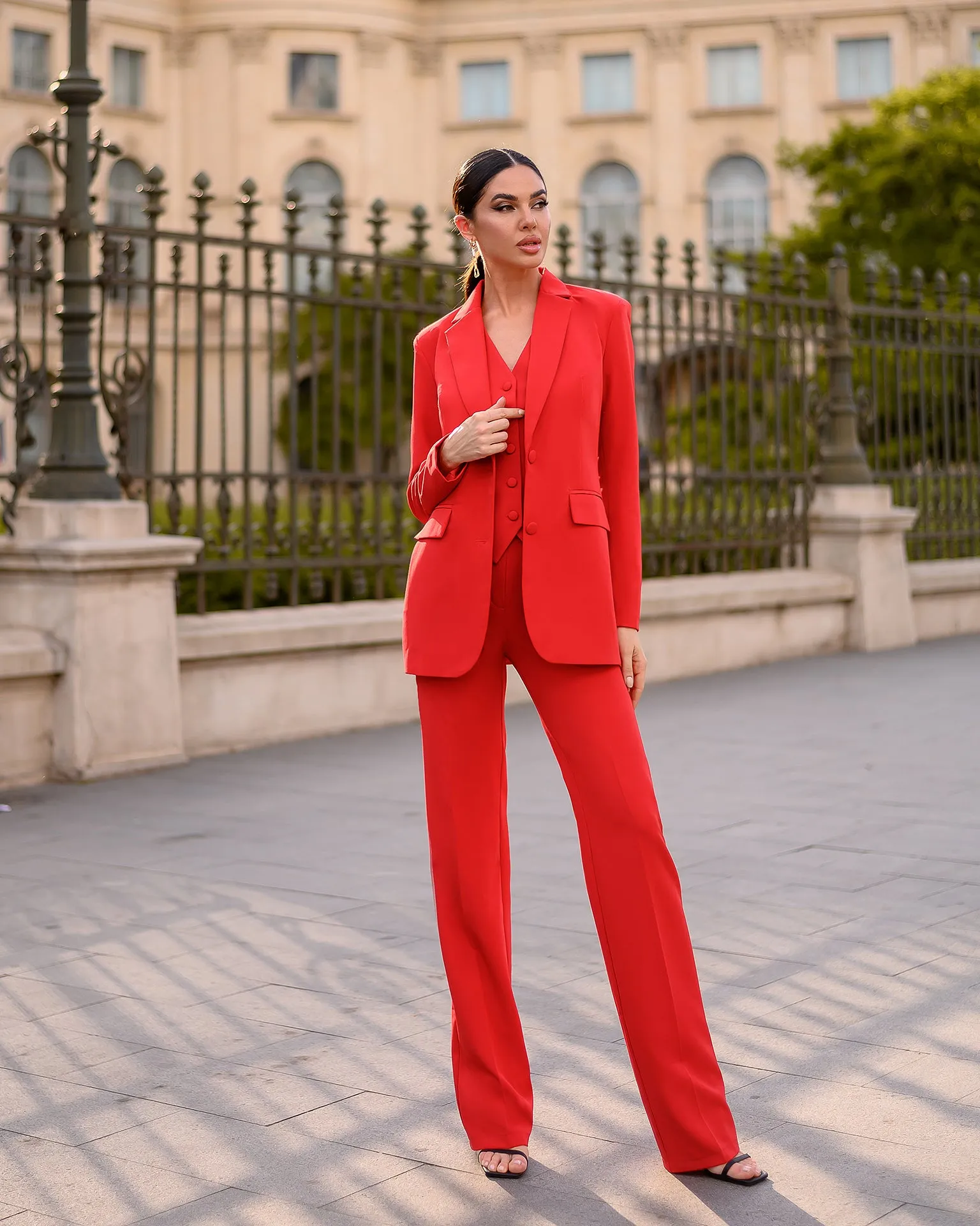Red Regular-Fit 3-Piece Suit
